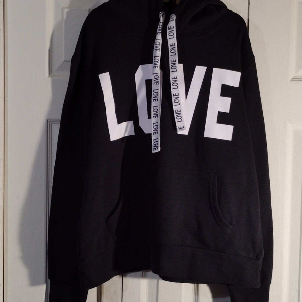 BLACK & WHITE LOVE HOODIE SIZE L